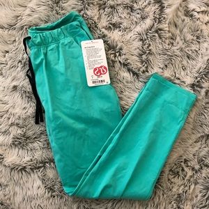 NWT Lululemon Jet Crop Slim
